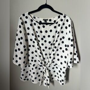Ann Taylor black & white polka dot top w/sleeves, XL.  Worn fewer than 5 times